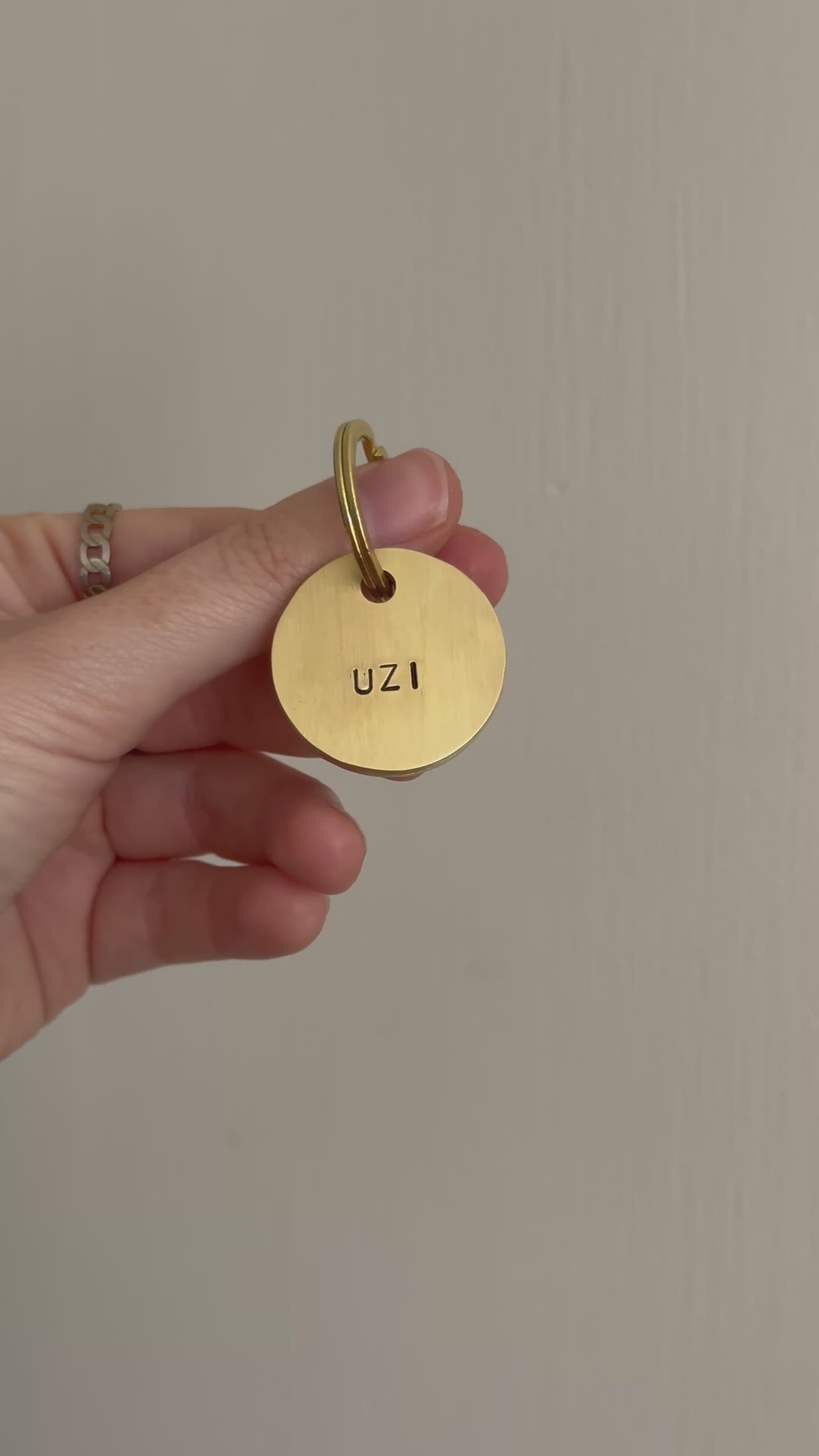 Médaille en laiton massif